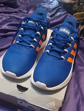 adidas Questar Flow Youth Royal Blue Sneakers with Orange Stripes